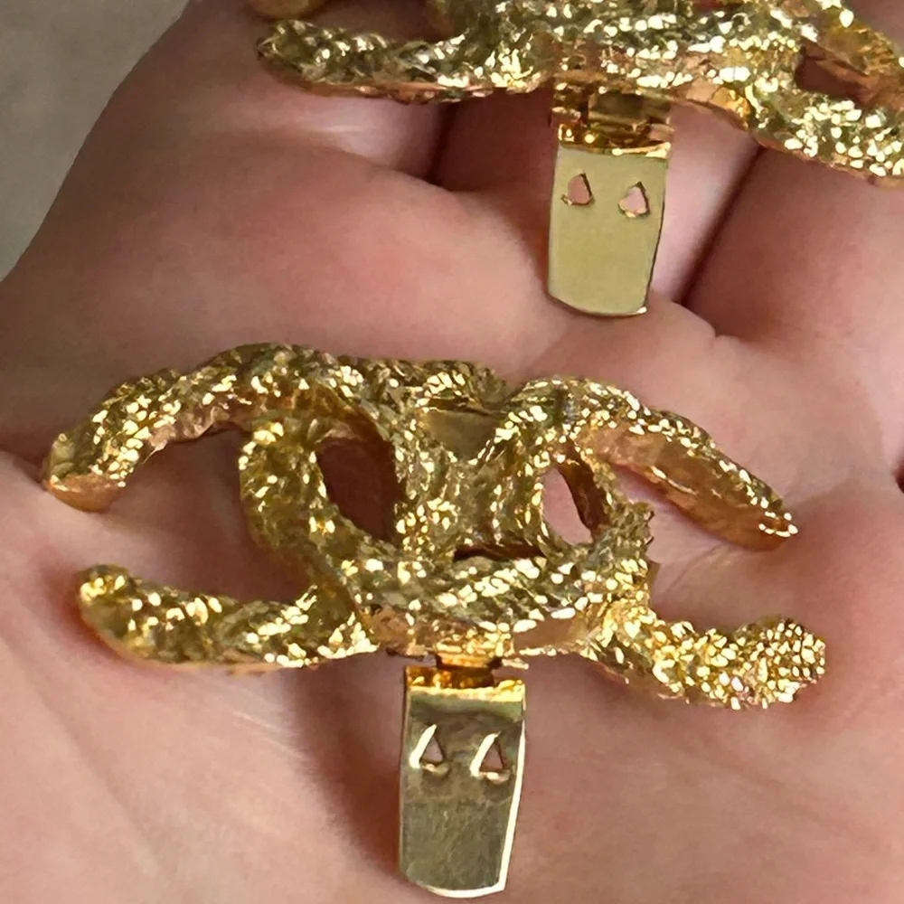 Vintage Designer COCO CHANEL BLUETTE FRANCE. GOLD TONE Logo Shoe Clips.